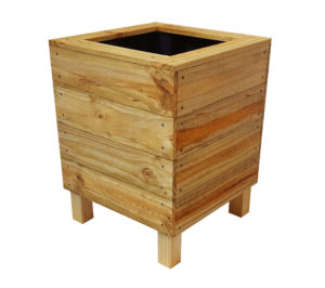 Cube planter box