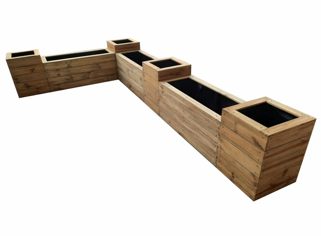 Planter box 400 wide set corner